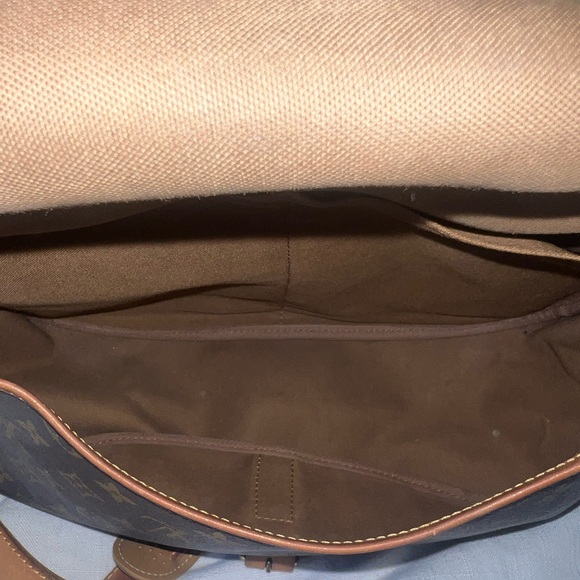Louis Vuitton Handbags - Louis Vuitton Brown Monogram Messenger Bag